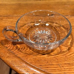 Vintage clear glass custard/dessert/fruit cup. Starburst/Leaf pattern (up-cycle)